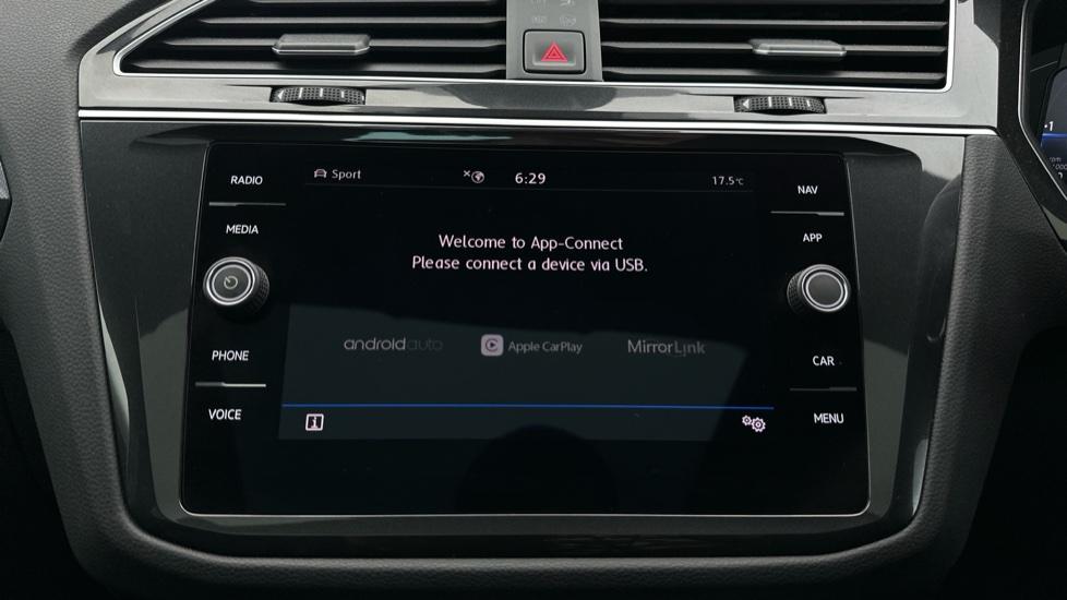 Apple Car Play & Android Auto