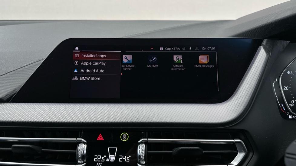 Apple Car Play & Android Auto