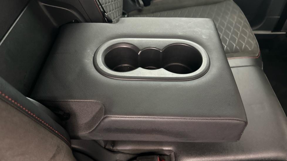 Rear Armrest/ Cup Holder