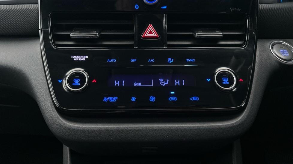 Air Conditioning /Dual Climate Control 