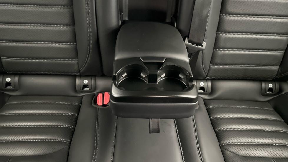 Rear Armrest/ Cup Holder