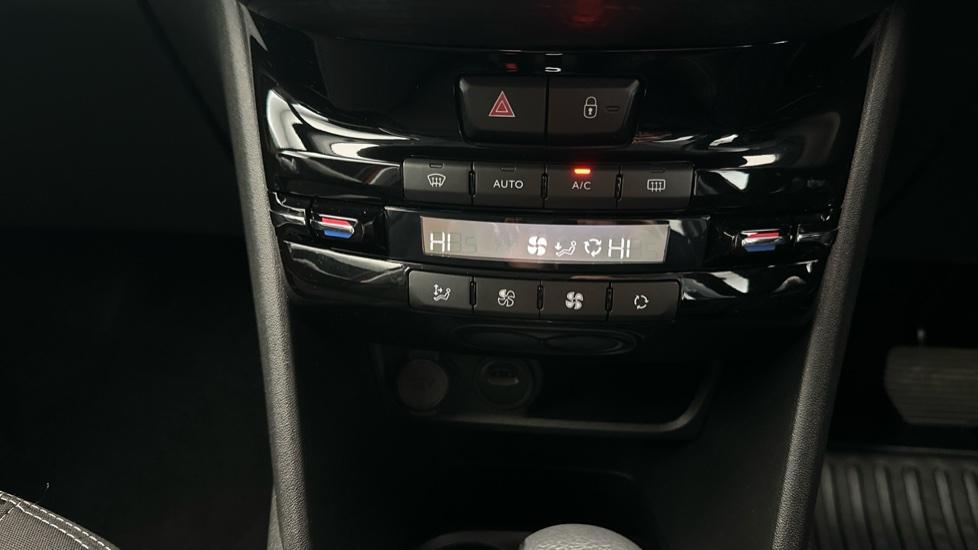 Air Conditioning /Dual Climate Control 