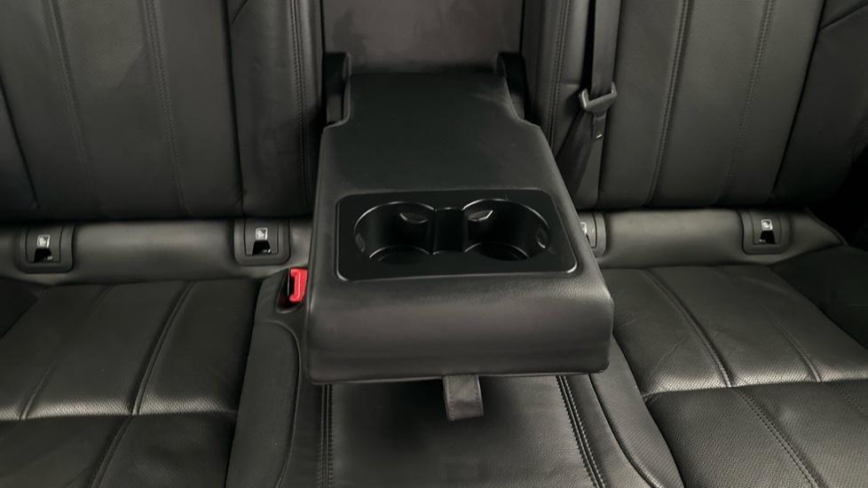 Rear Armrest/ Cup Holder