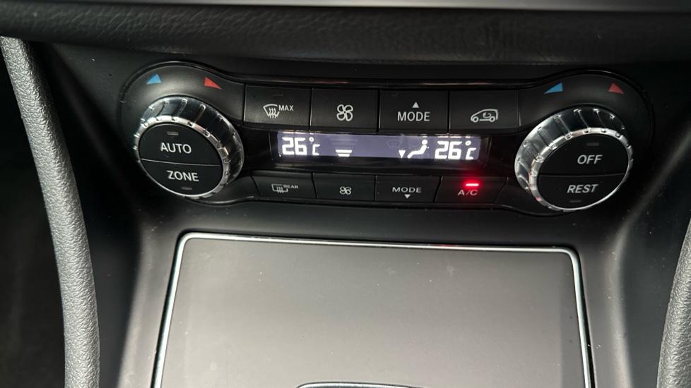 Air Conditioning /Dual Climate Control 