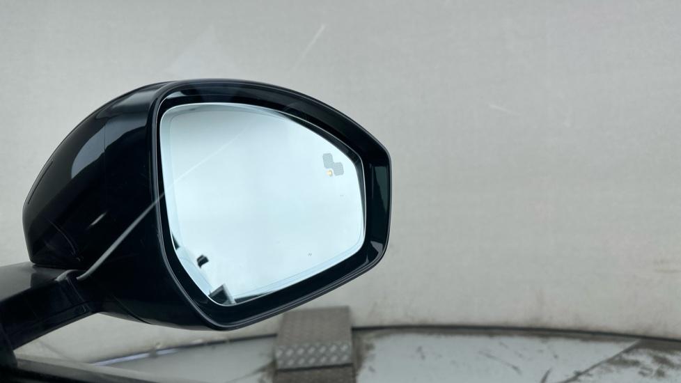 Blind Spot Monitoring System 