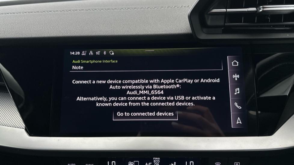 Apple Car Play & Android Auto