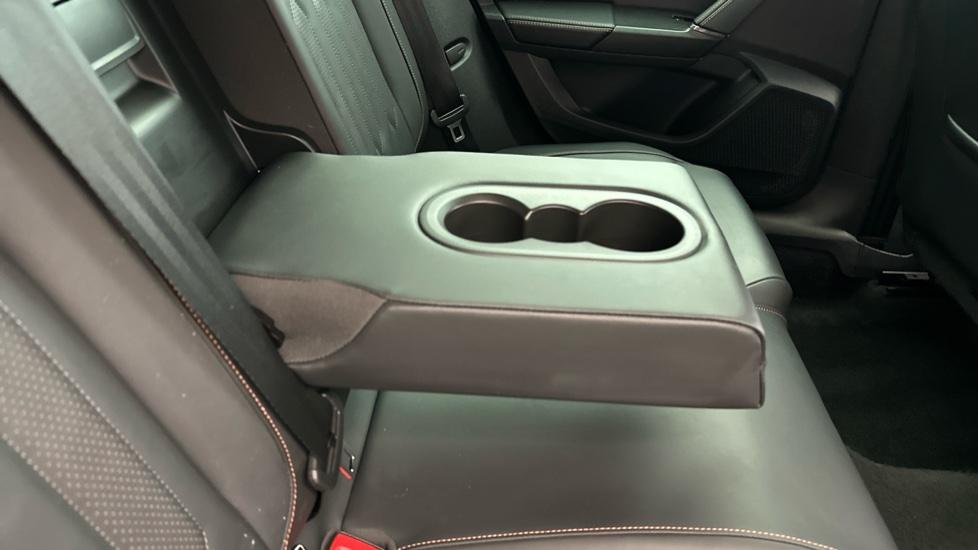 Rear Armrest/ Cup Holder