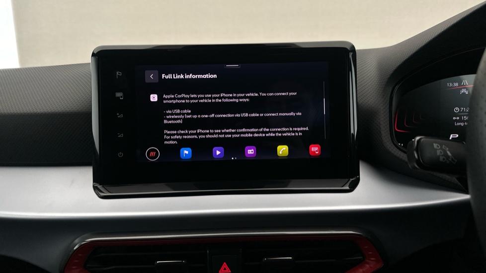 Apple Car Play & Android Auto