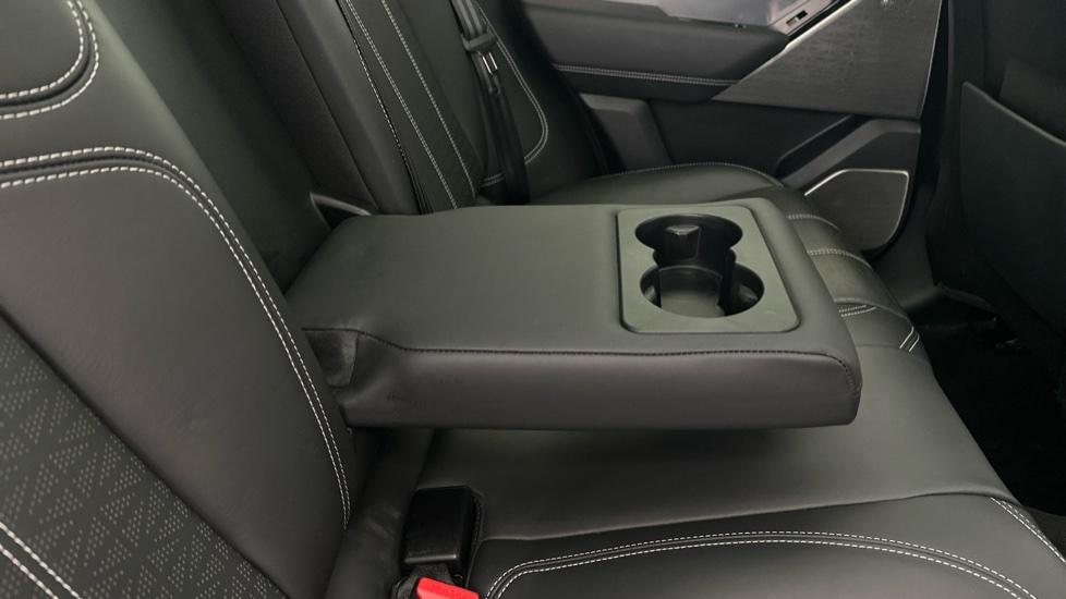 Rear Armrest/ Cup Holder