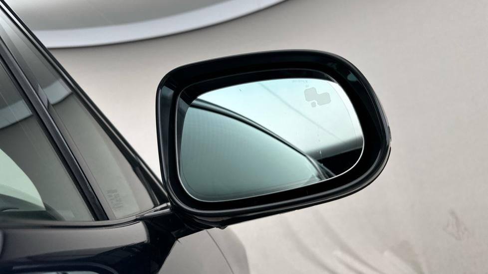 Blind Spot Monitoring System 