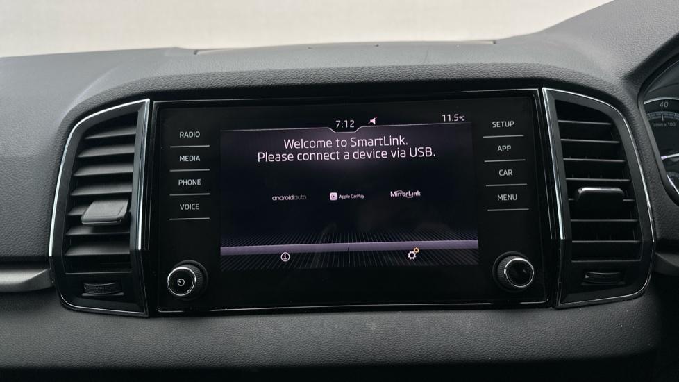 Apple Car Play & Android Auto