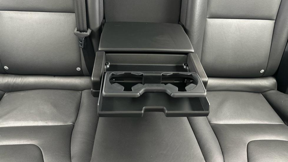 Rear Armrest/ Cup Holder