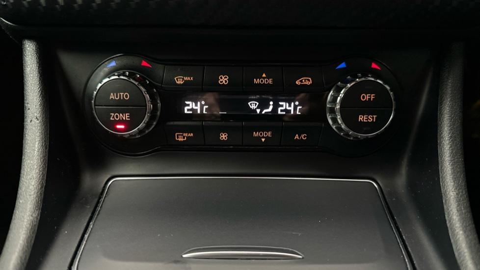 Air Conditioning /Dual Climate Control 