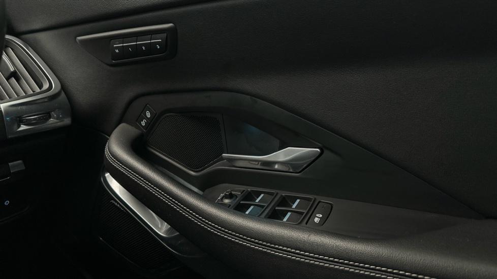 Electric Windows / Wing Mirrors / Memory settings 