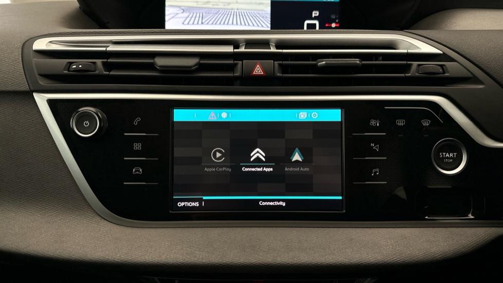 Apple Car Play & Android Auto