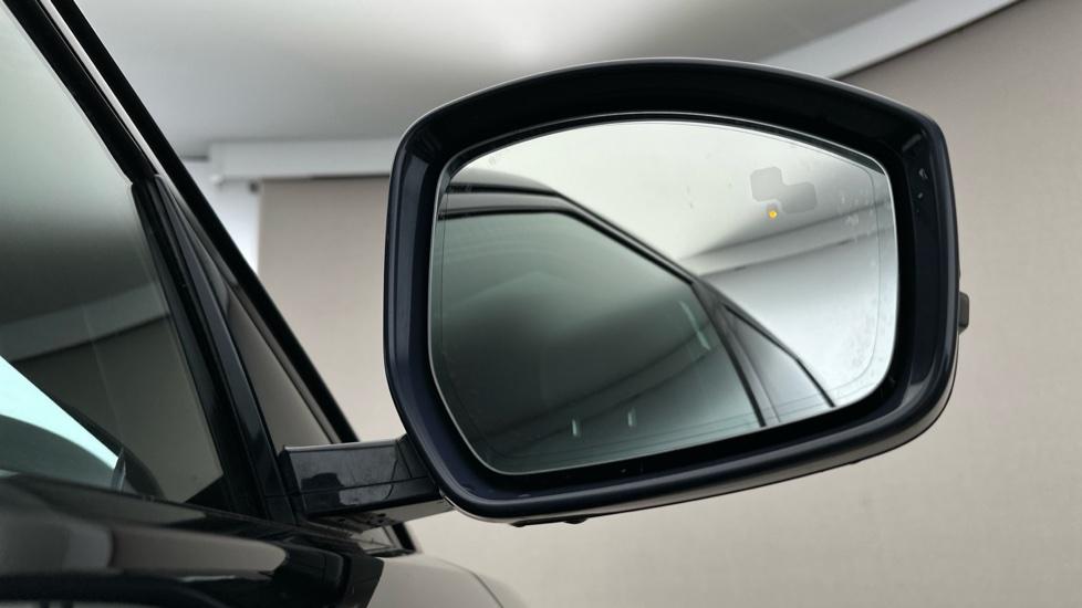 Blind Spot Monitoring System 