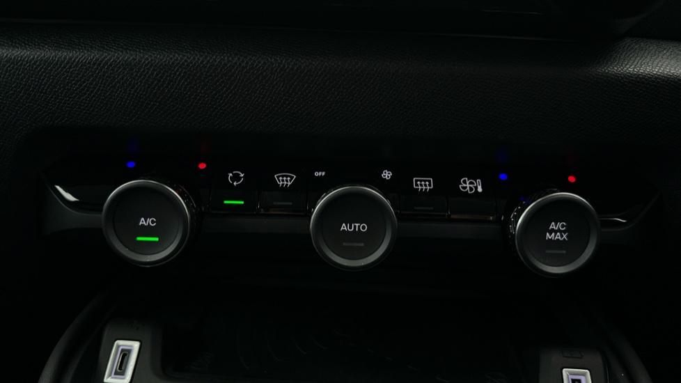 Air Conditioning /Dual Climate Control 