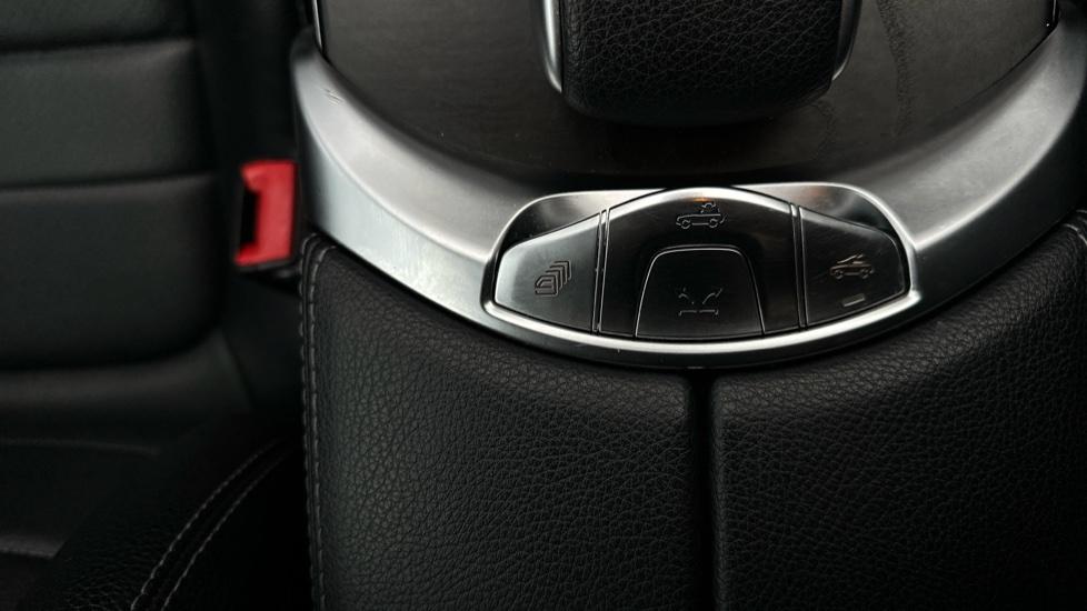 Convertible Button 