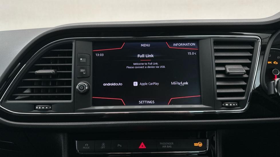 Apple Car Play & Android Auto