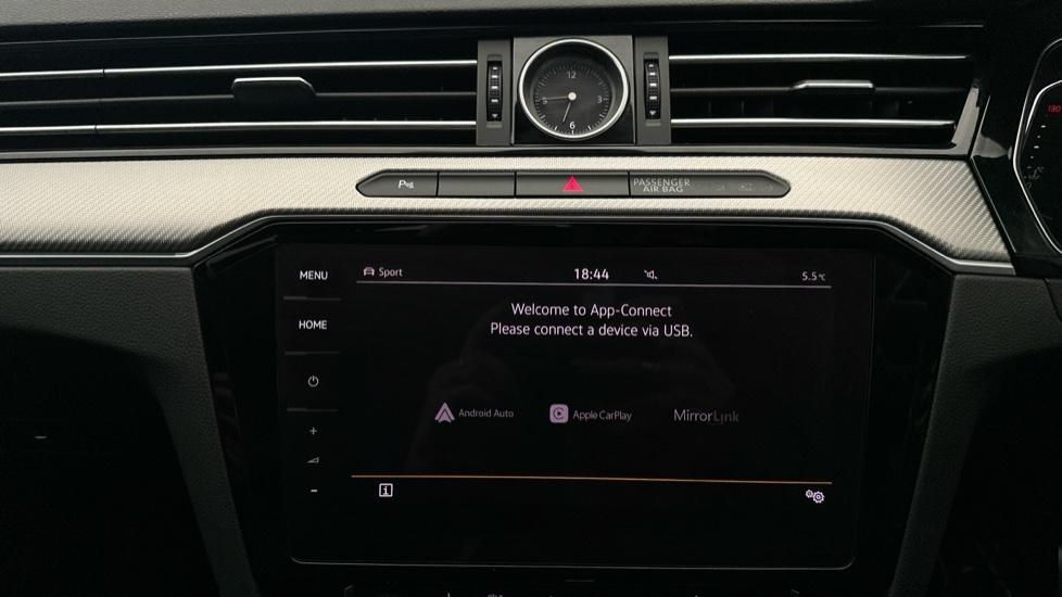 Apple Car Play & Android Auto