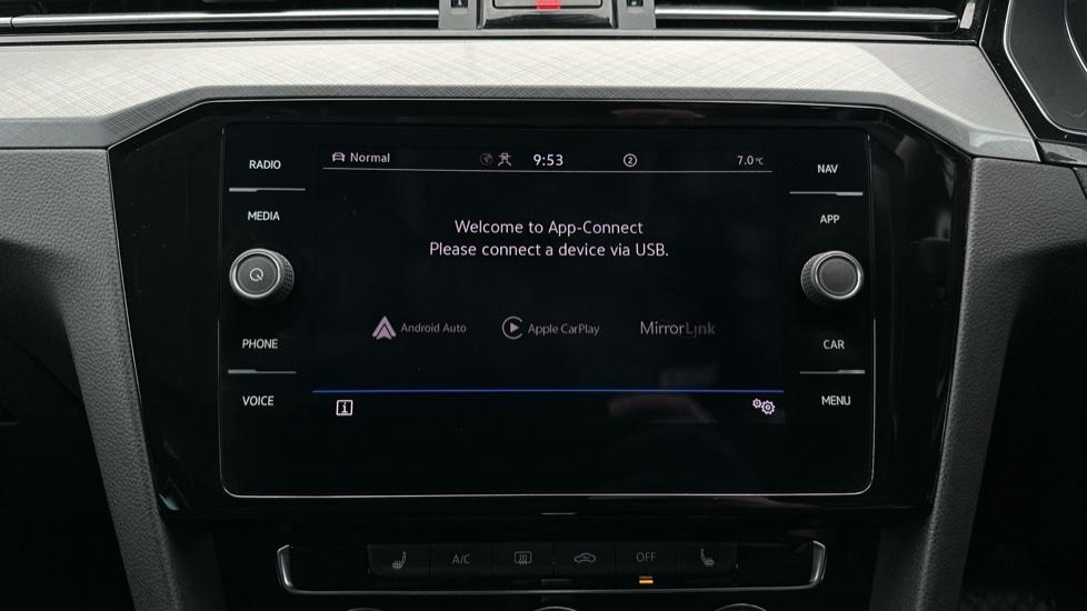 Apple Car Play & Android Auto