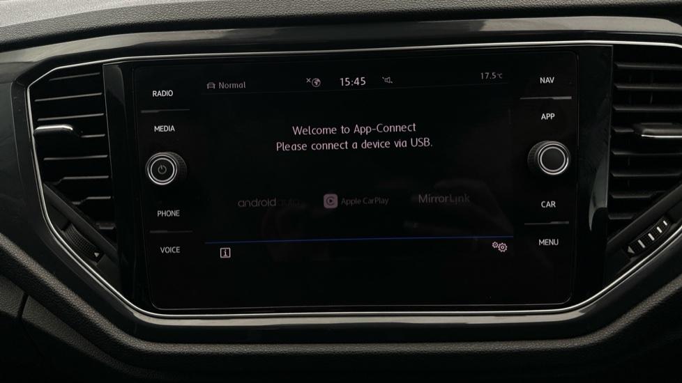 Apple Car Play & Android Auto