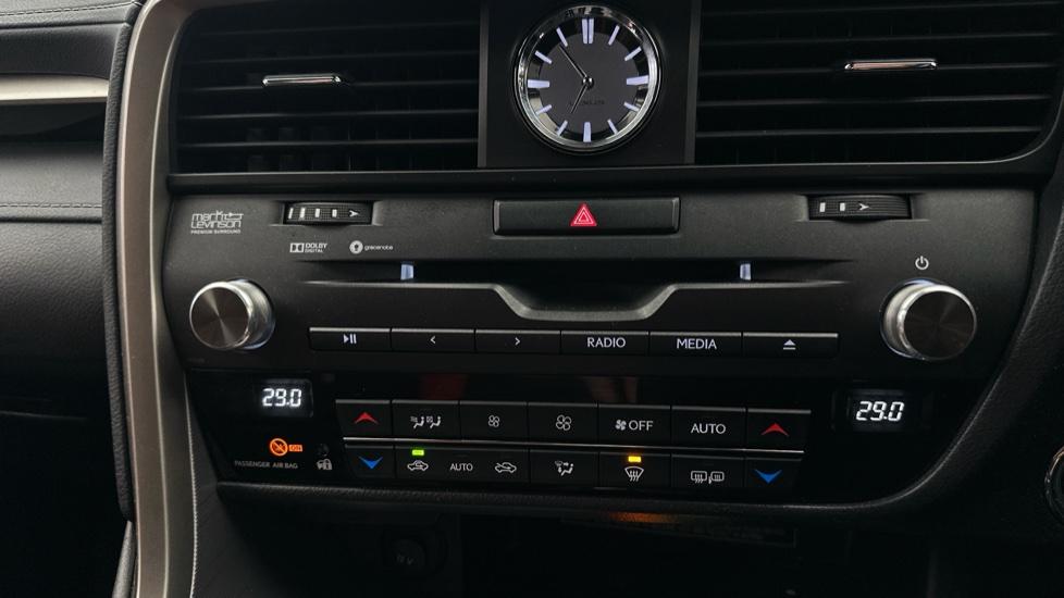 Air Conditioning /Dual Climate Control 