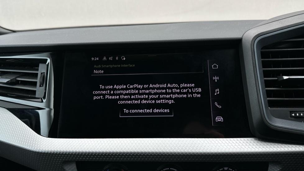 Apple Car Play & Android Auto