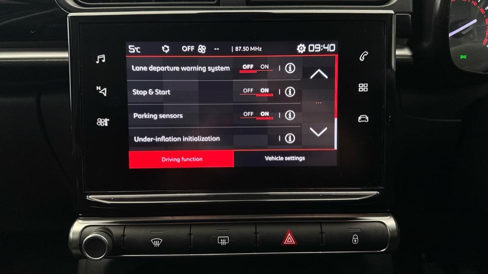 Auto Stop/Start/Lane Assist 