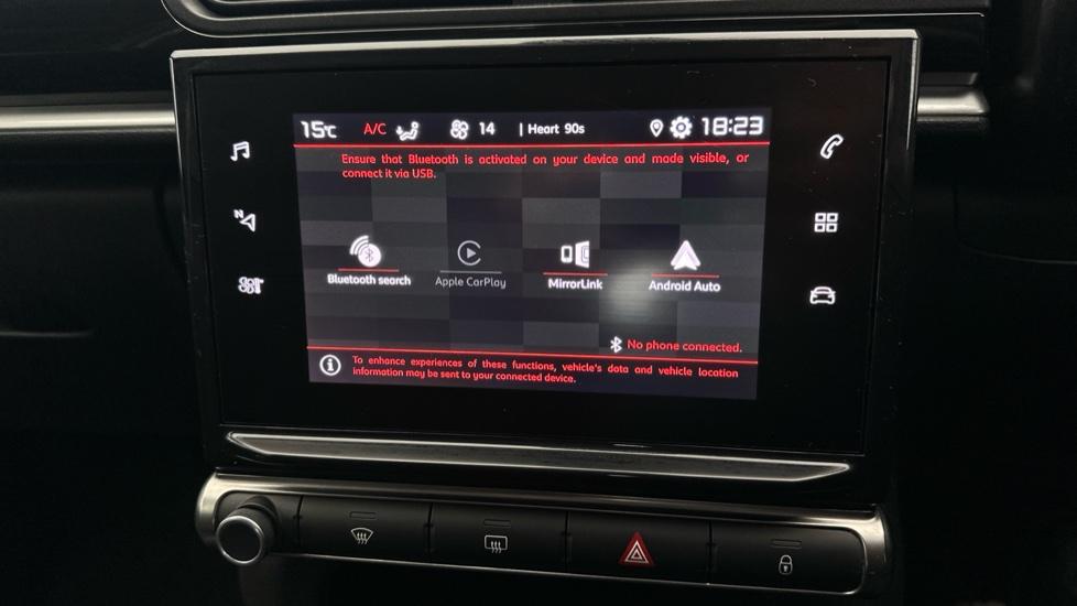 Apple CarPlay/Android Auto/Bluetooth