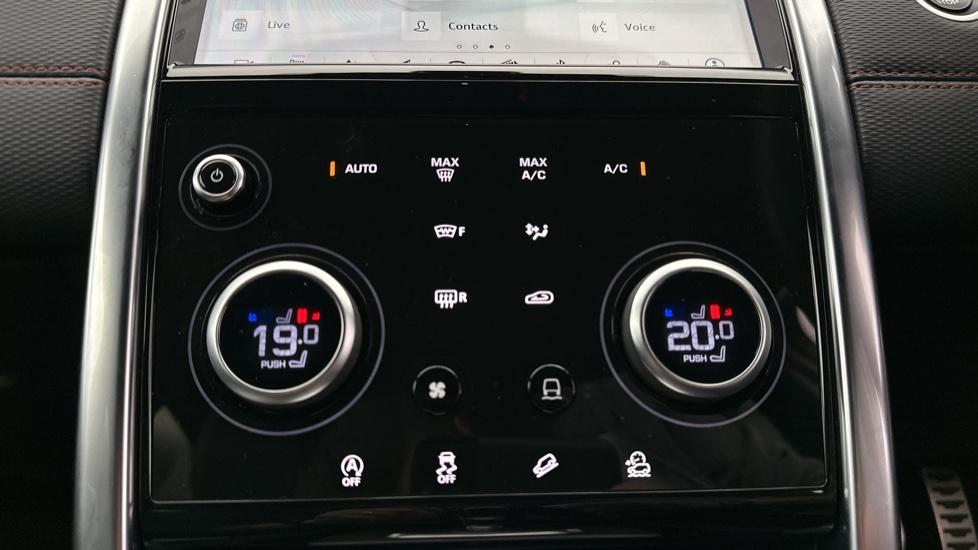 Air conditioning/Dual climate control 