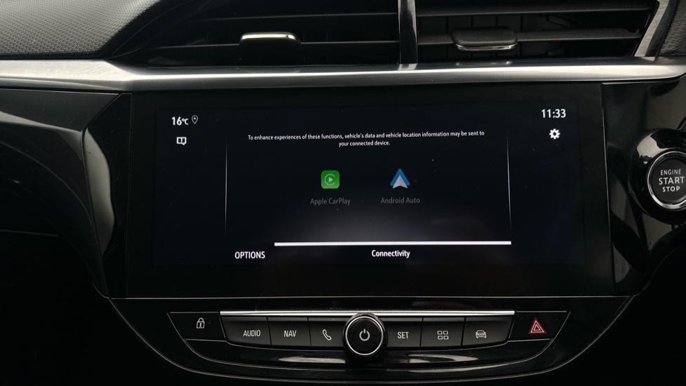 Apple Car Play & Android Auto