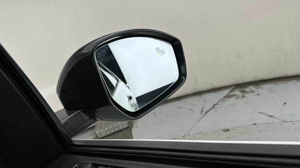 Blind Spot Monitoring System 