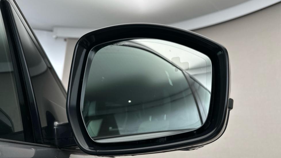 Blind Spot Monitoring System 