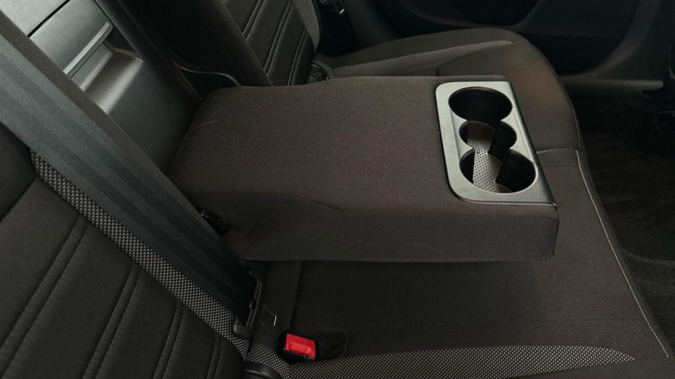 Rear Armrest/ Cup Holder