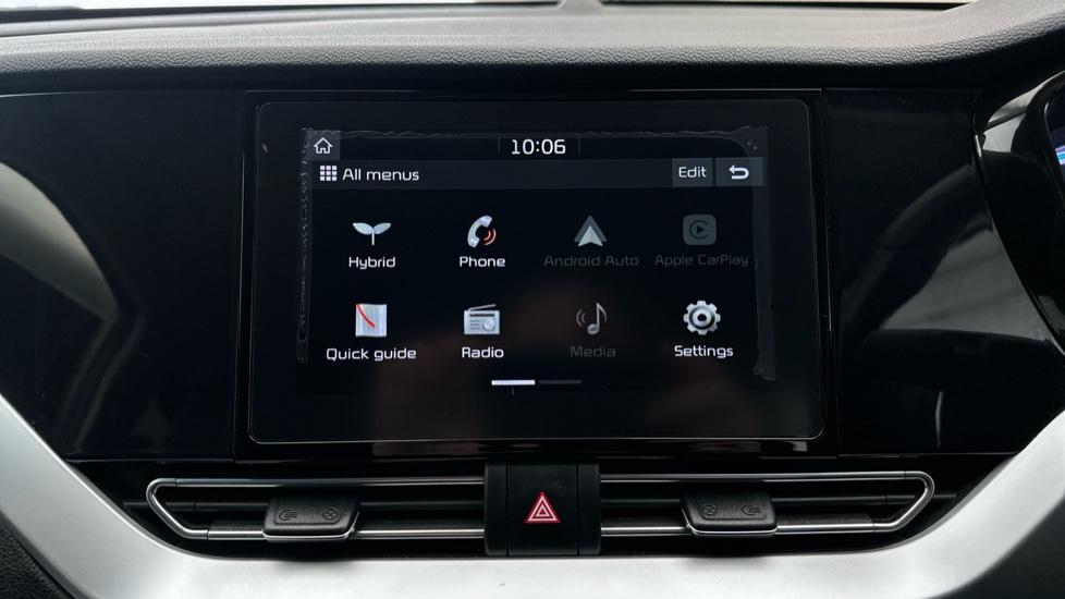 Apple Car Play & Android Auto