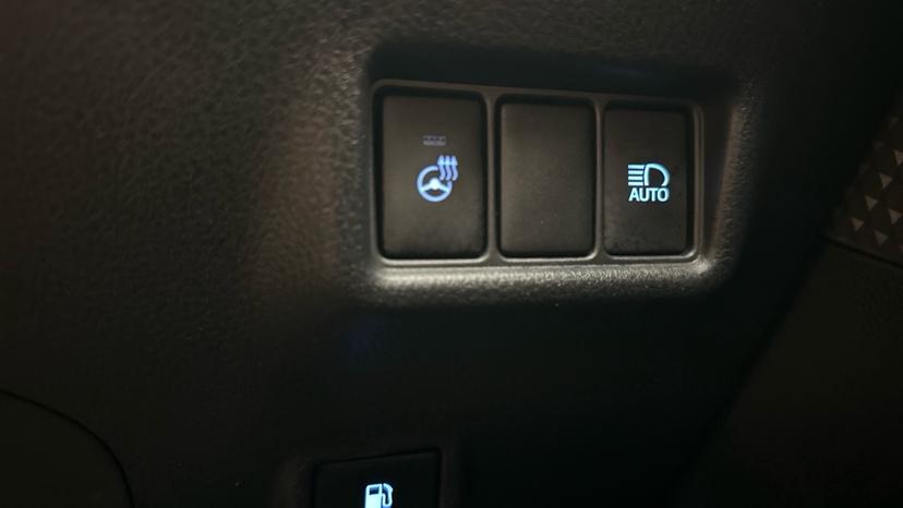 Heated Steering Wheel 