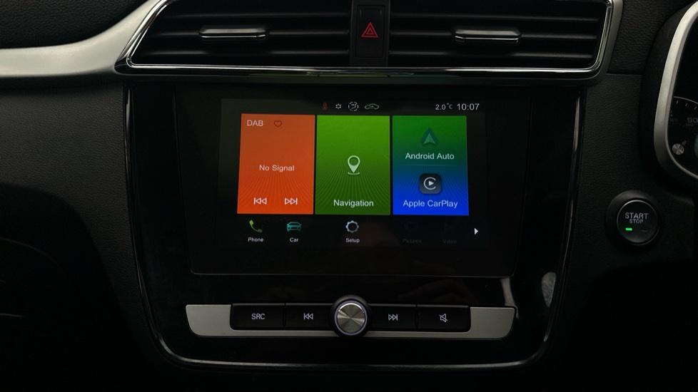 Apple Car Play & Android Auto