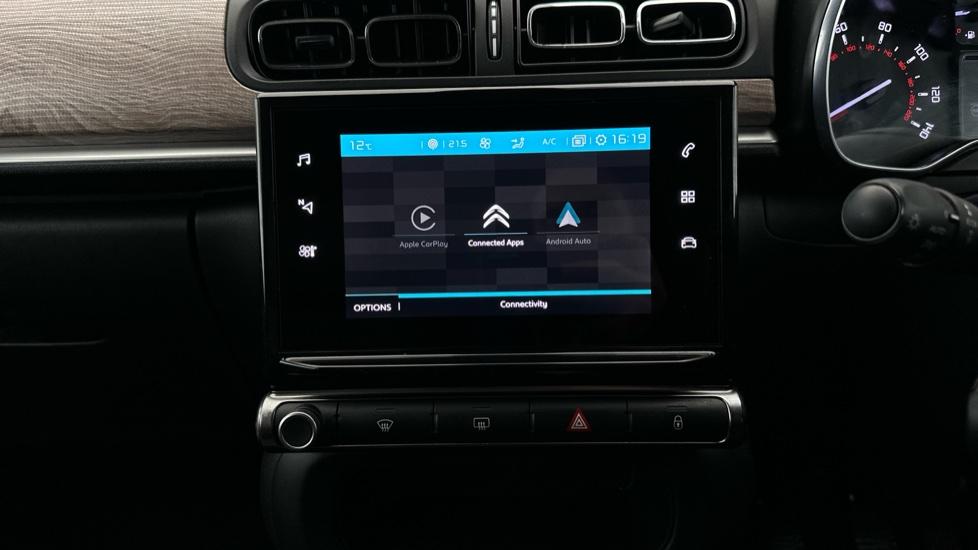 Apple Car Play & Android Auto