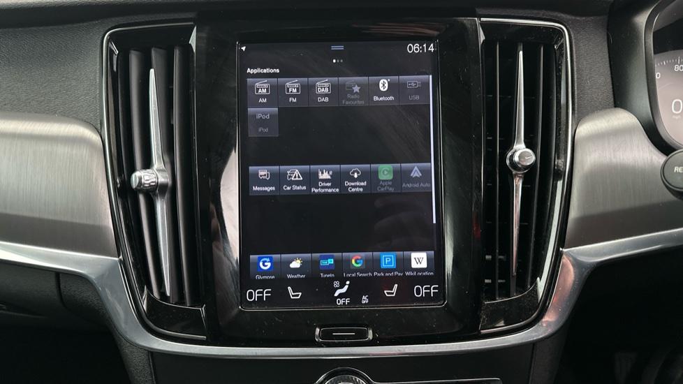 Apple CarPlay / Android Auto / Bluetooth 