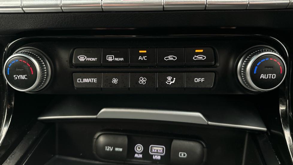 Air Conditioning /Dual Climate Control 