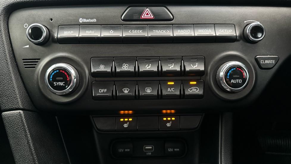 Air Conditioning /Dual Climate Control 