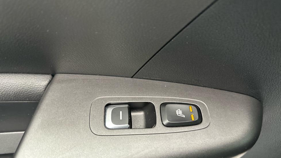 Rear Heated Seats 