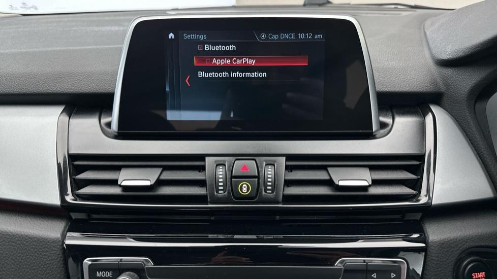 Bluetooth / Apple CarPlay