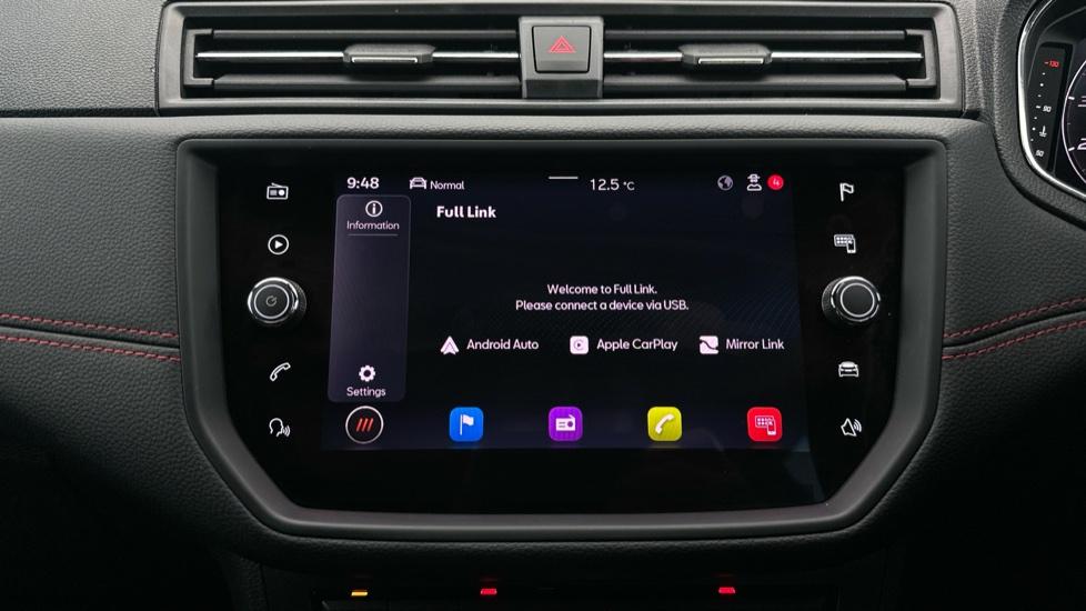 Apple Car Play & Android Auto