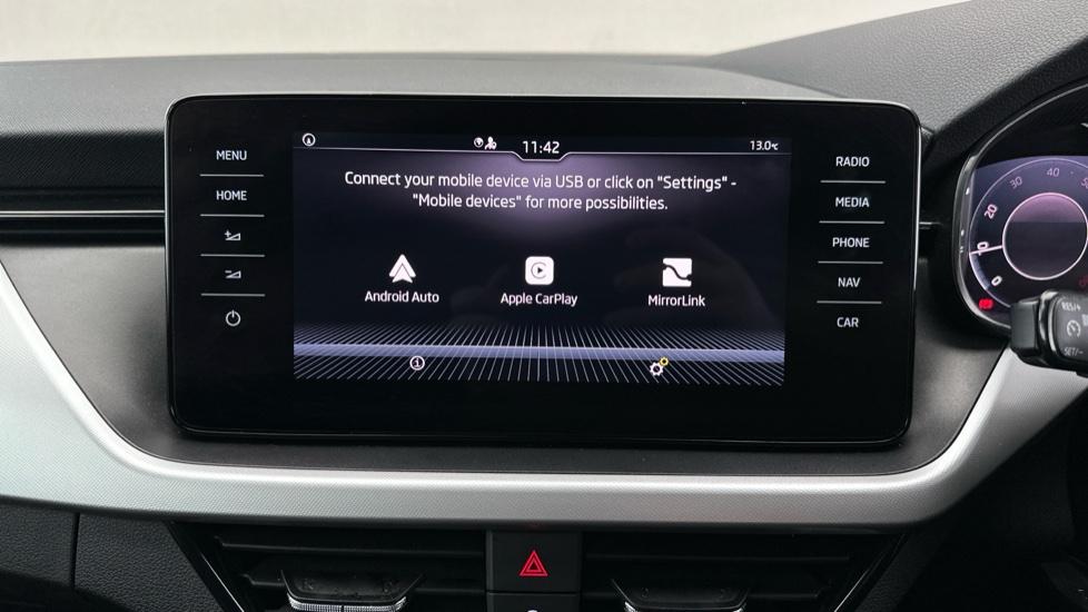 Apple Car Play & Android Auto