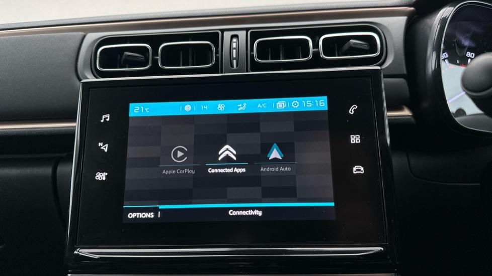 Apple Car Play & Android Auto