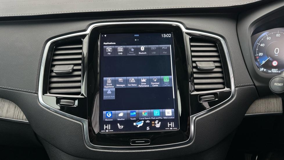 Bluetooth / Apple CarPlay 