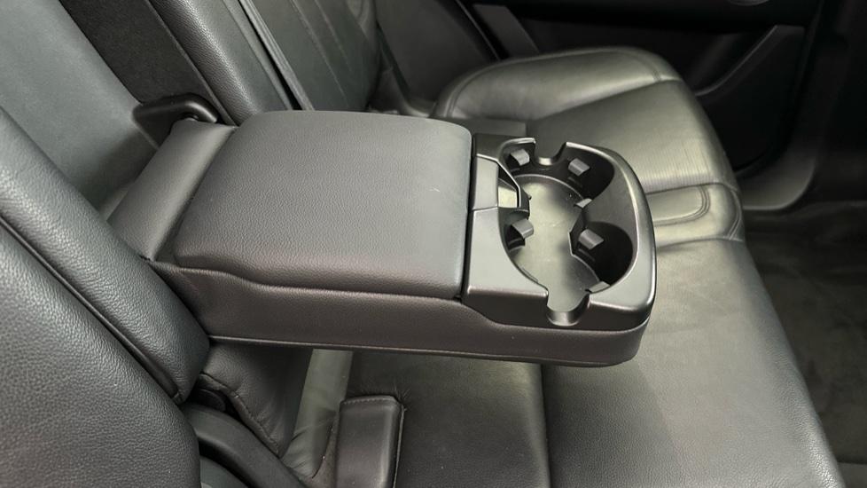 Rear Armrest/ Cup Holder