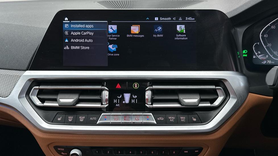 Apple Car Play & Android Auto